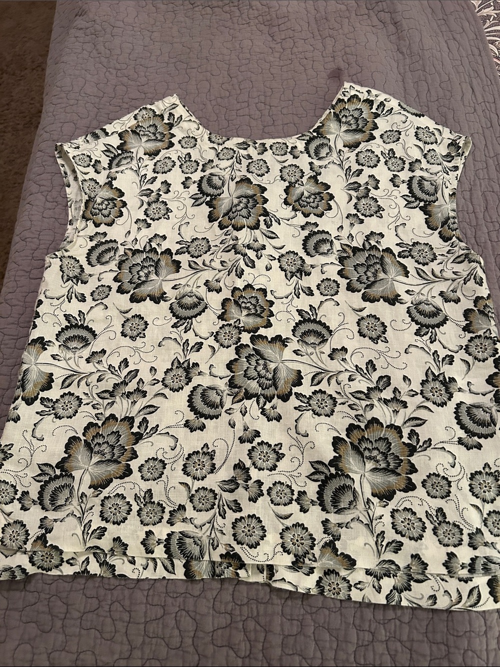 Linen Floral Print Sleeveless Women’s Top in Cream, Black, Gray Green